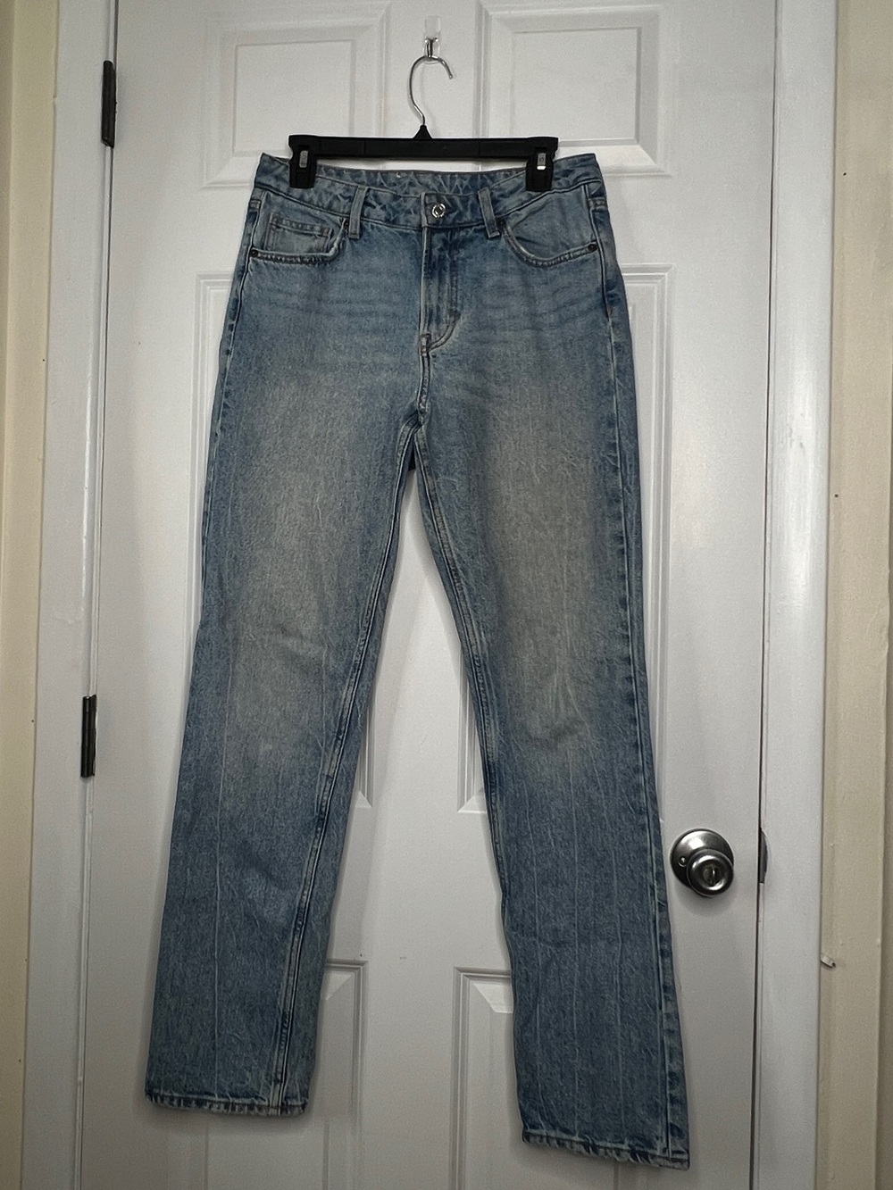 H&M Mid-Rise Straight Leg Jeans